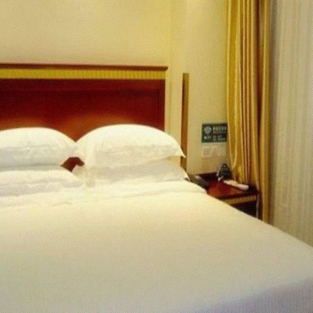 Greentree Inn Jiangxi Nanchang Xihu District Zhanqian W Business Hotel Εξωτερικό φωτογραφία
